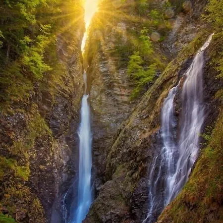 Des 2 Nations Hotel 2*