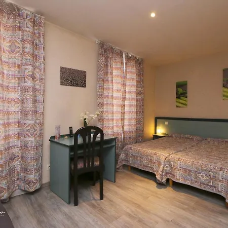 Hotel Des 2 Nations 2*