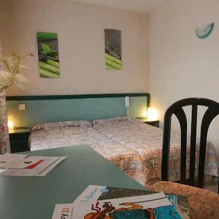 Hotel Des 2 Nations 2*