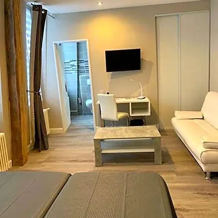 Des 2 Nations Hotel